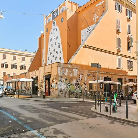San Lorenzo Moderna Apartment