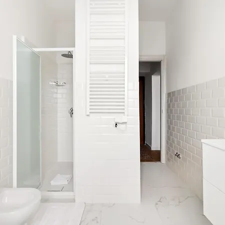 San Lorenzo Moderna Апартаменты *